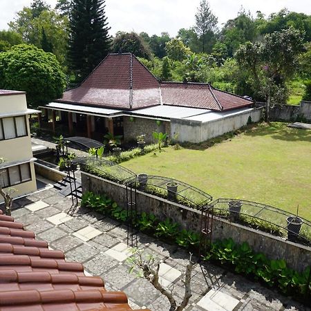 Akasa Hotel Kaliurang Kültér fotó