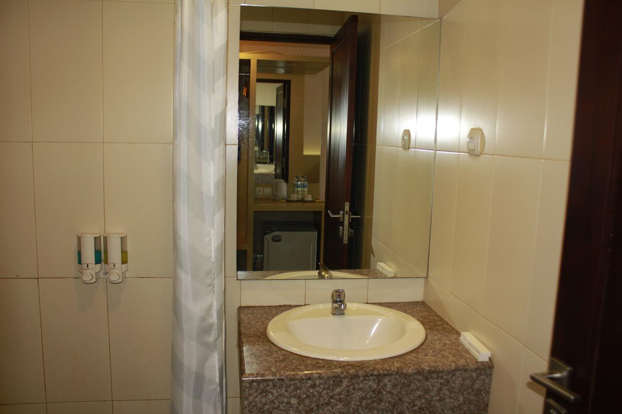Akasa Hotel Kaliurang Kültér fotó